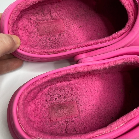 Crocs hot pink lined clogs unisex sizing - Picture 6 of 8